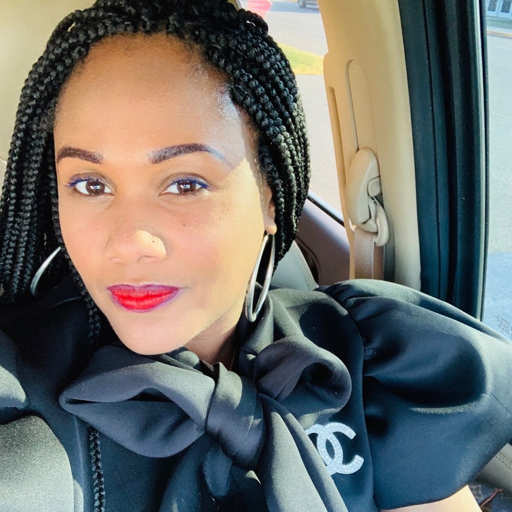 Meet your Posher, Shannon